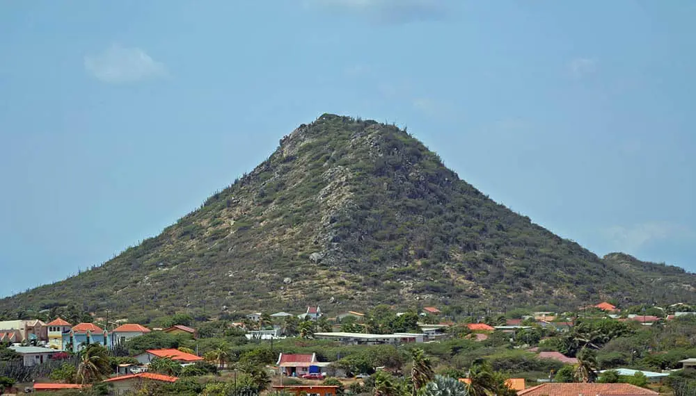 Aruba Hooiberg hill